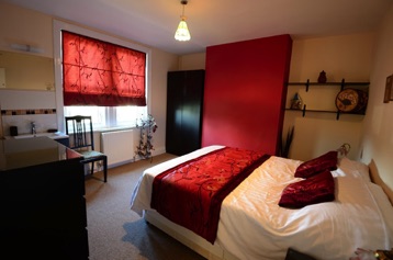 Bedroom 2 - King or twin beds